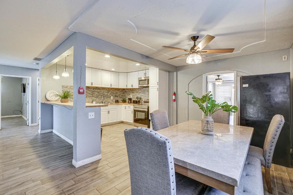 Updated El Centro Home with Private Patio